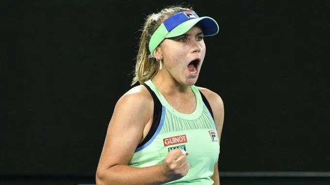 的长传精准 的长传精准