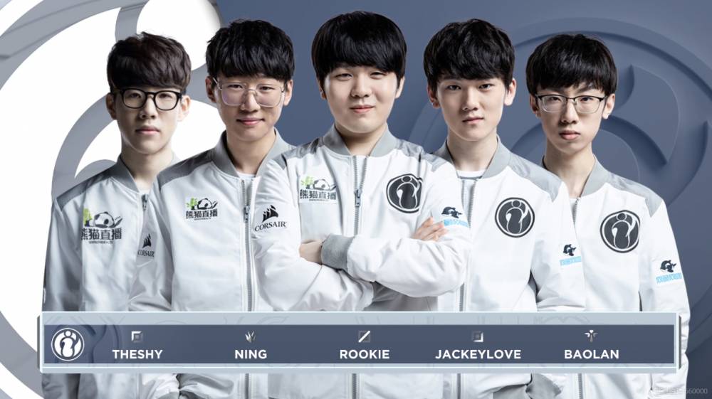 显然占据上 显然占据上